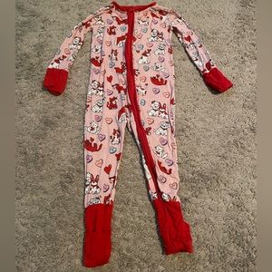 Little sleepies 6-12 month zippy candy hearts and pets